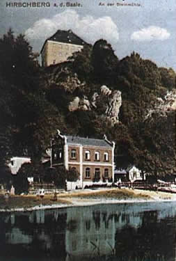 Ansicht alte Steinmühle mit dem Schloss
